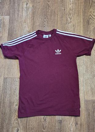 Оригiнальна футболка adidas
