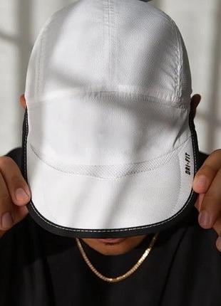 Лёгкая кепка nike daybreak dri fit