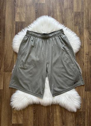 Сірі подовжені бриджі спортивні чоловічі шорти для залу nike dri fit shorts оригінал розмір l