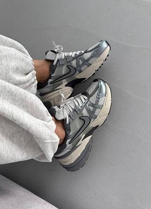 Жіночі кросівки nike runtekk v2k run | graphite / white