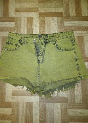 Короткие джинсовые шорты р. 29