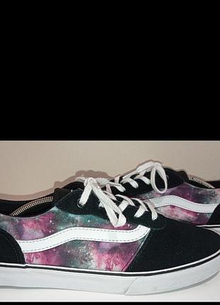 Брендовые кожаные супер легкие кроссовки vans.