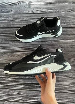 Кроссовки nike с нюансом