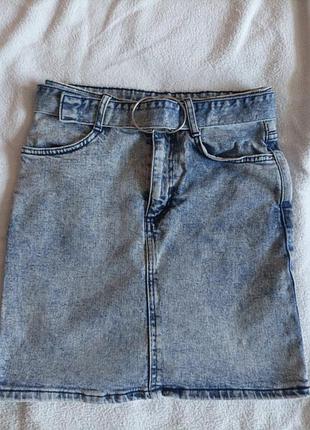 Джинсова мініспідниця denim co, розмір s (eur 36). гарний світло-блакитний денім, висока посадка, пояс у комплекті.джинсова спідниця міні