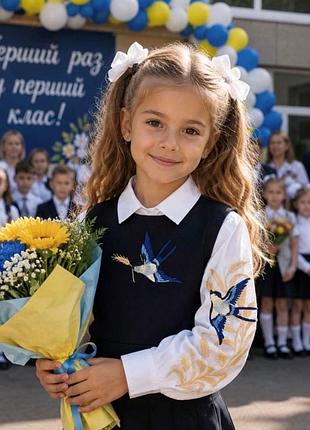 Вишиванка ластівки з манішкою, для дівчинки