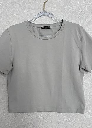 🤍 базова футболка zara бежевого кольору