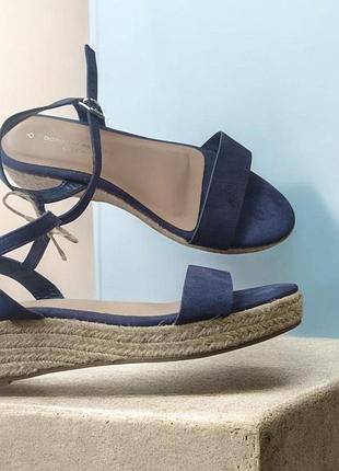 Летние женские босоножки на танкетке dorothy perkins 39/40 г.