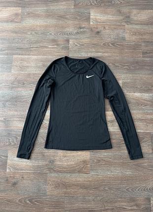 Жіночий спортивний лонгслів nike dri fit розмір xs