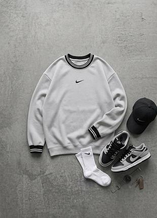 Чоловічий світшот nike в білому кольорі