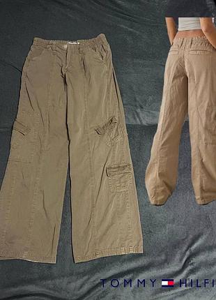 Штаны карго tommy hilfiger bdg y2k low-rise cargo pant от urban outfitters m