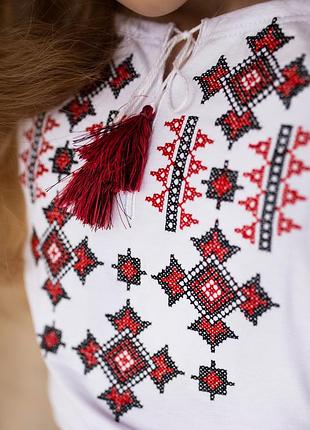 Футболка-вишиванка для дівчинки 110