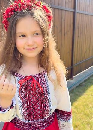 Костюм вишиванка для дівчинки класичний молочний з червоним