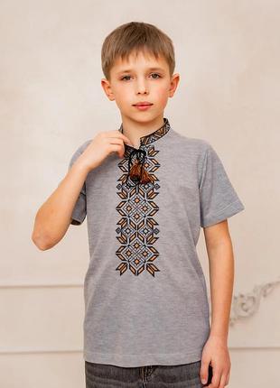 Вышиванка футболка для мальчика тимка серая с коричневым 146