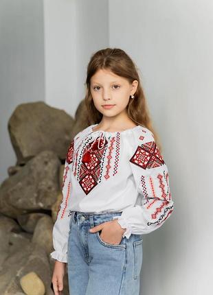 Вишиванка для дівчинки анночка біла з червоним 134
