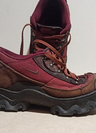 Кросівки-черевики nike lahar low wmns (артикул: dd0060-201), 42 р