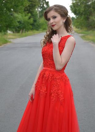Красное выпускное платье7 фото