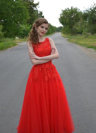 Красное выпускное платье3 фото