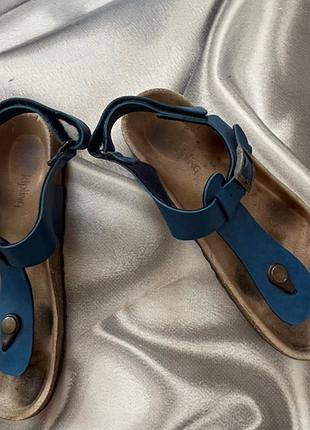 Сині сандалі kipling juan 3 – це чудове взуття для теплих місяців