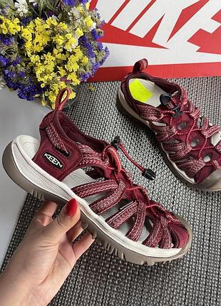 Оригінальні босоніжки keen