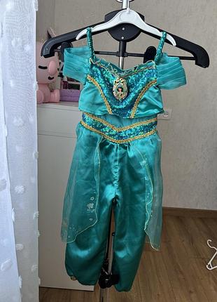 Костюм жасмін