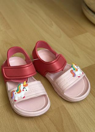 Нові сандалі 24 розмір 14.5 см на липучці, пінка босоніжки як crocs, barefoot