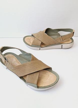Босоніжки clark's