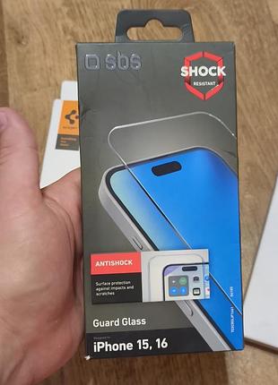 Чохли spigen iphone 16 4