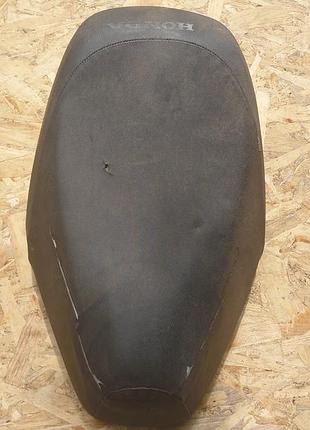 Сиденье хонда дио 27/28;honda dio 27/28 (под перешивку)