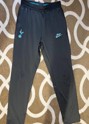 Чоловічі сірі штани nike,розмо s, тягнуться