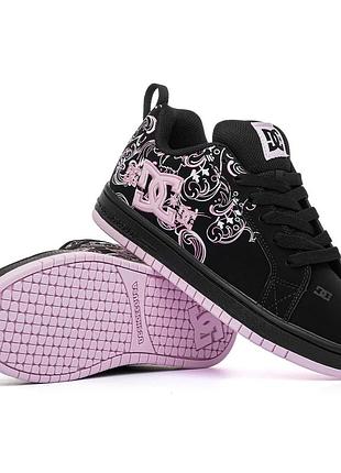 Dc court graffik black pink sabbath