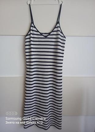 Молодіжне плаття zara  85% віскоза