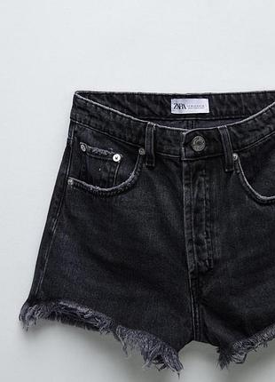 Джинсові шорти zara з необробленими краями