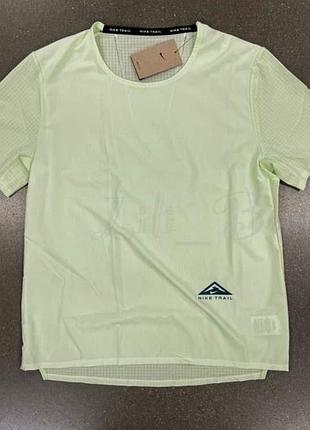 Спортивная футболка м nike dn4482-303 men dri-fit rise 365 trail lime