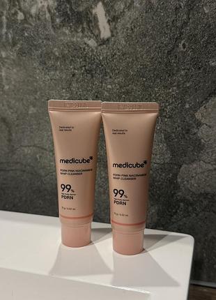 Medicube - pdrn pink niacinamide whip cleanser - очищувальна пінка для обличчя 15ml