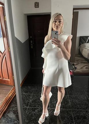 Шикарна сукня)