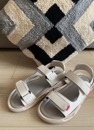 Жіночі сандалі zoja's shoes