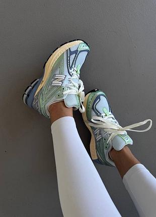 Жіночі кросівки new balance 1906 | ice blue