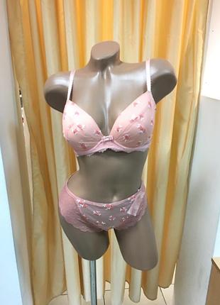 Комплект нижнего белья тм елена 95d/xxl