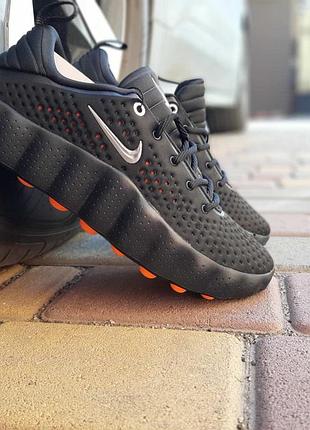 Nike mind 002 black hyper crimson
