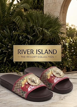 Стильные коричневые шлепанцы river island с монограммой и золотым львом (р. 37)