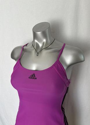 Жіноча спортивна майка adidas з топіком в середині розміру 38