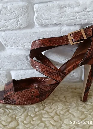 Bally італійські люксові оригінальні  босоніжки зі шкіри зміі  eu 39