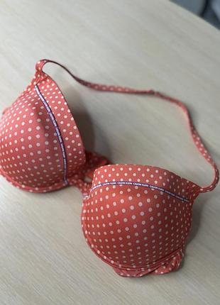 Купальник бюстгальтер оригінальний верх купальника calvin klein, стан ідеальний, без плям/дефектів, одягався мало, продаю тільки верх