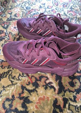 Продам кросівки adidas