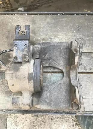 Бу суппорт передний правый renault laguna 2, 7701049104, диаметр поршня 57 мм