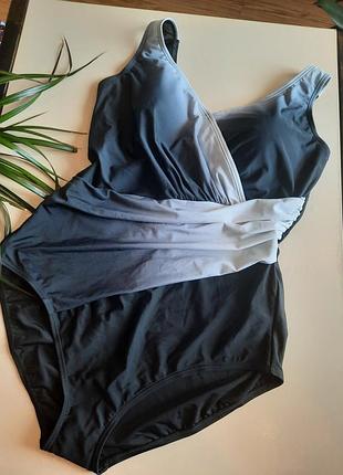 Красивий суцільний купальник розмір 3xl