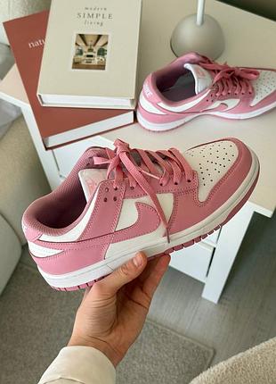 Кросівки  nike жіночі