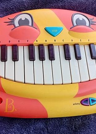 Продам детский музыкальный синтезатор b. toys cat piano