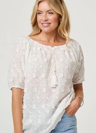 Блуза с вышивкой izabel london р. 16/44/2xl