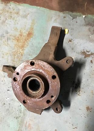 Бу поворотный кулак renault laguna 2, 8200322078, 7700421826, правый.